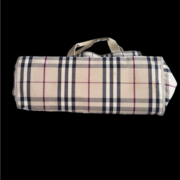 Burberry beige house check canvas handbag - Picture 2 of 11